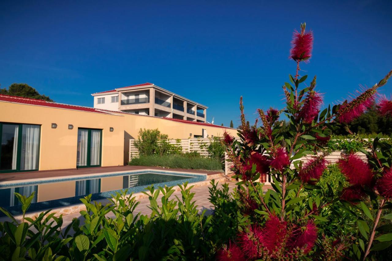 Sea Cats' Villas Сутиван Екстериор снимка